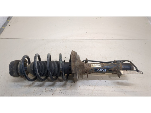 Стойка амортизатора  Volkswagen Golf 4 1997-2005 1J0413031S     