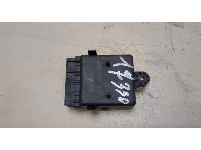 Блок комфорта  Chevrolet Equinox 2017-      13517920  