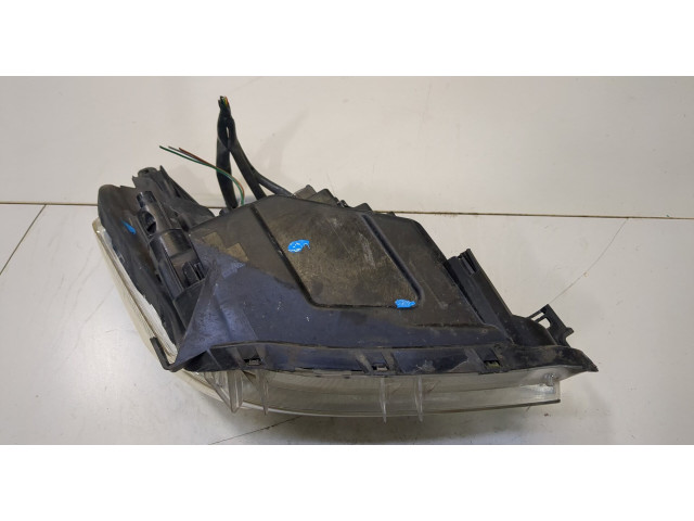 Фара передняя  Toyota Urban Cruiser левая 