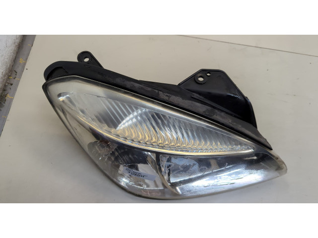 Фара передняя  KIA Rio 2005-2011 правая 