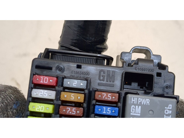 Блок предохранителей Buick Encore GX 2019-2024