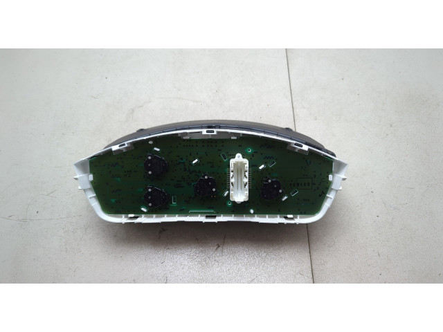 Панель приборов Mitsubishi Endeavor 2003-2011 8100A982, 69278100A