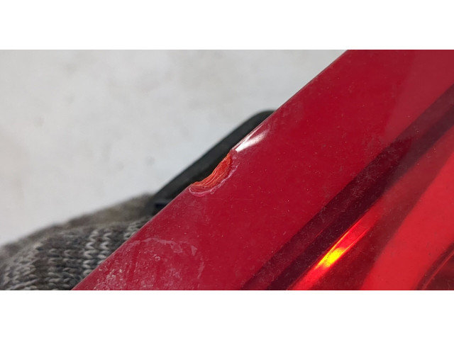 Задний фонарь          