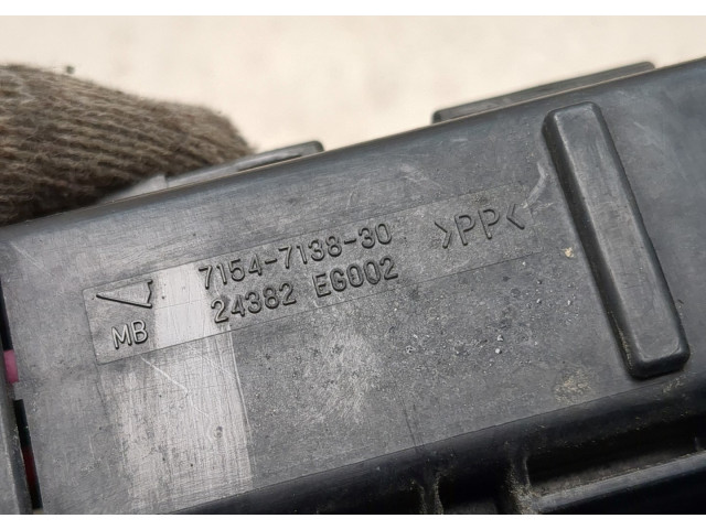 Блок предохранителей Nissan Pathfinder 2012-2020