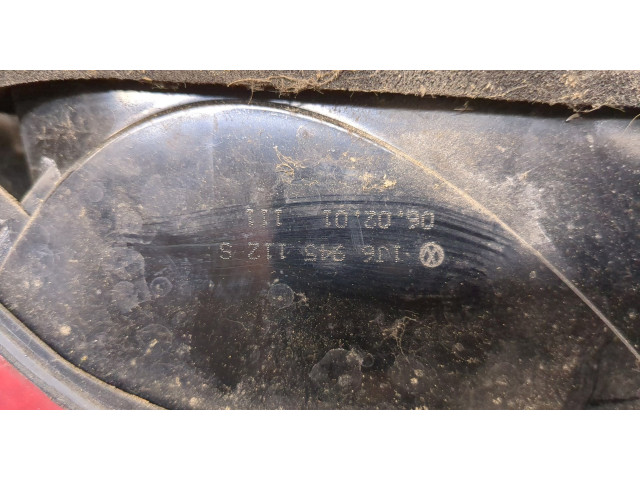 Задний фонарь          