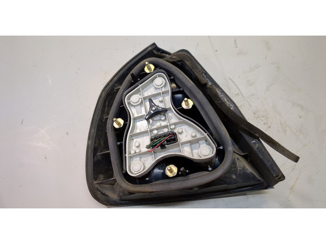 Задний фонарь          