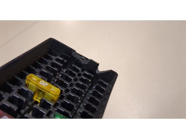 Блок предохранителей  Audi Q3 2014-2018         