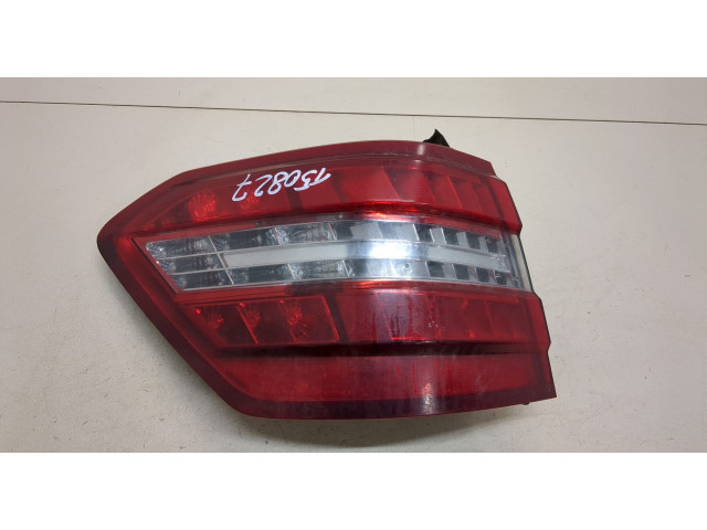 Задний фонарь          