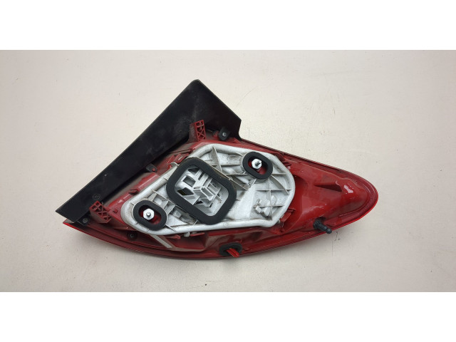 Задний фонарь          