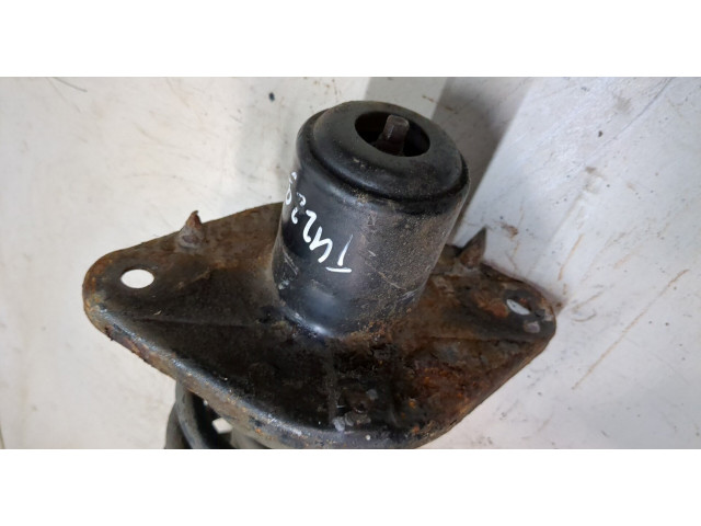 Стойка амортизатора Volkswagen Passat 5 2000-2005