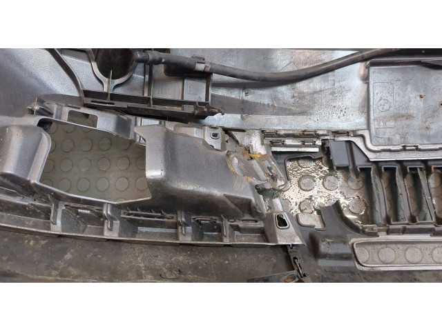 Бампер  Skoda Yeti 2009-2018 передний   5L0807221H, 5L0807061A