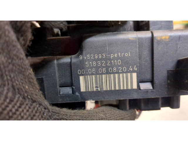 Блок предохранителей  Volvo V70 2001-2008      518322110, 9452993   