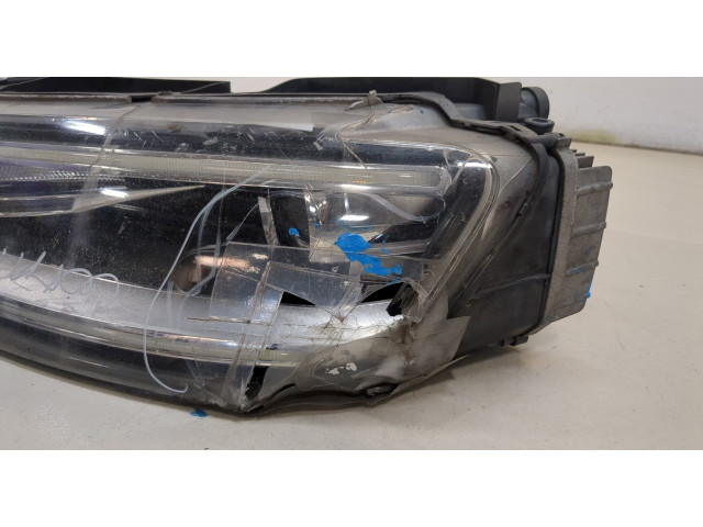 Фара передняя Audi Q3 2011-2018 левая