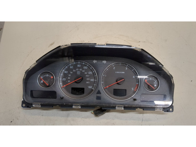Панель приборов  Volvo V70 2001-2008            