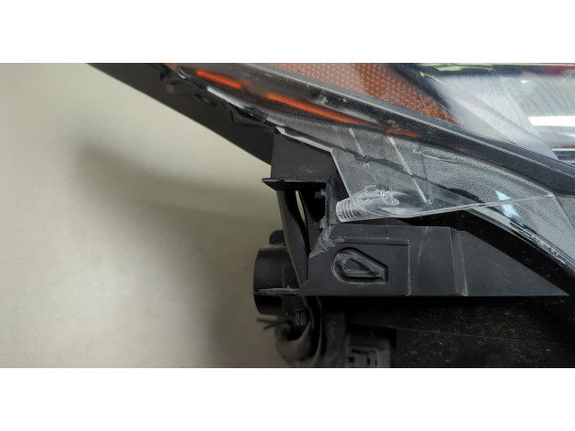 Фара передняя Mazda CX-9 2016-2022 правая