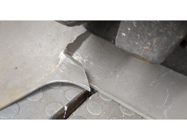 Бампер Ford Expedition 2002-2006 задний 3L1Z17K835GAB