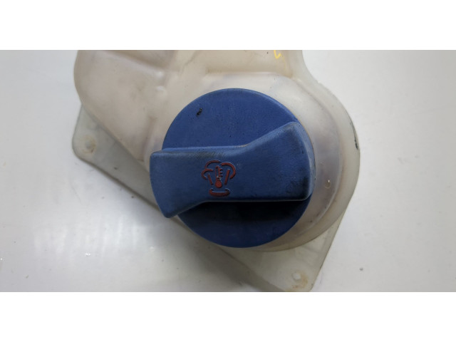 Бачок расширительный Volkswagen Passat 5 2000-2005