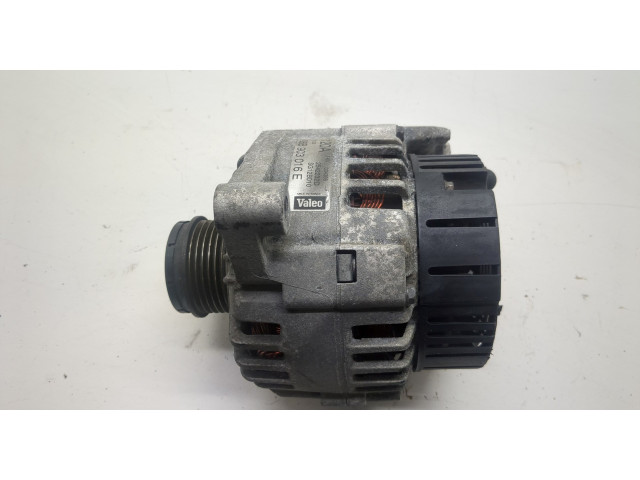 Генератор  Skoda SuperB 2001-2008           