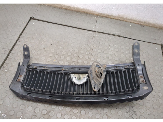 Решетка радиатора  Skoda Fabia 1999-2007          
