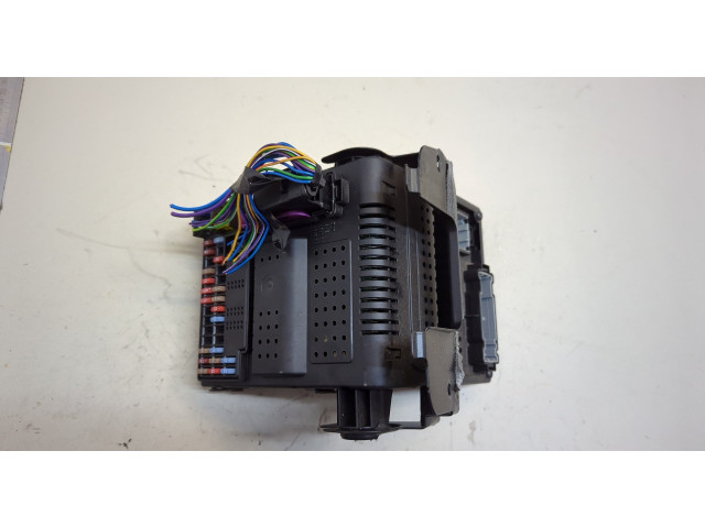 Блок предохранителей Volvo XC90 2002-2014 30786476