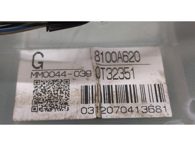 Панель приборов Mitsubishi Pajero 2006-2011