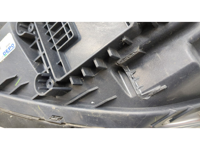 Фара передняя  KIA Optima 4 2012-2020 правая 