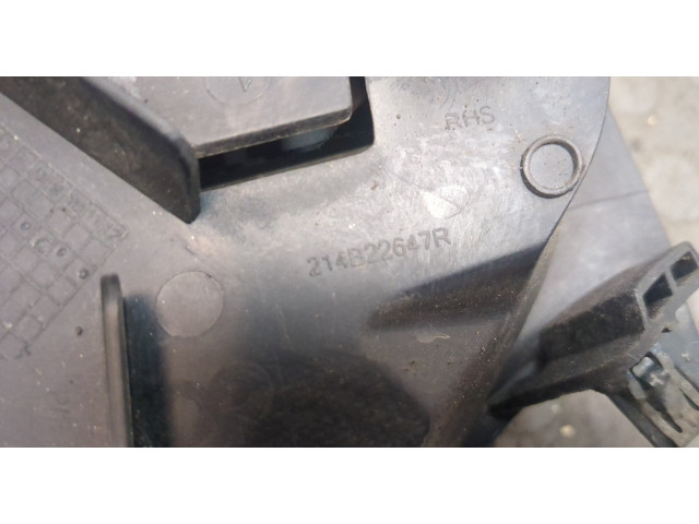 Решетка радиатора  Renault Trafic 2014-2021          