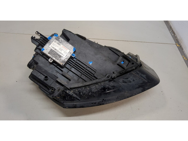 Фара передняя Audi Q3 2011-2018 левая