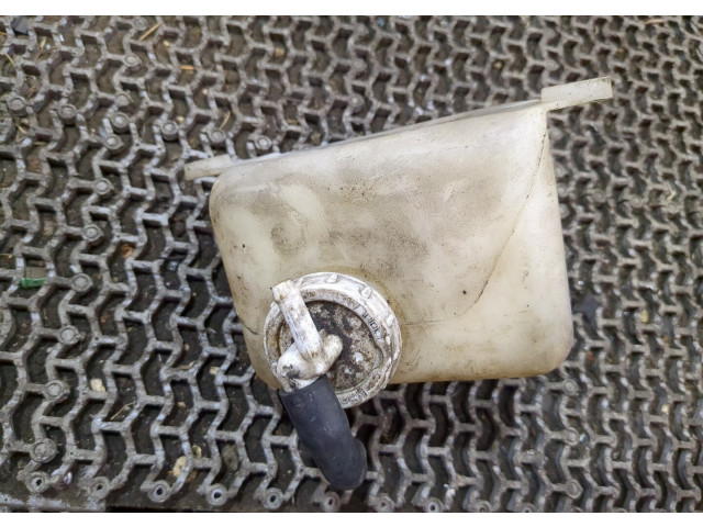 Бачок гидроусилителя  Mitsubishi Montero Sport / Pajero Sport 1996-2008         3.0