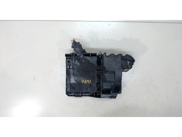 Блок предохранителей Nissan Rogue 2007-2013 24381C9900, 284B6JG03A, 284B9JG01A 2.5