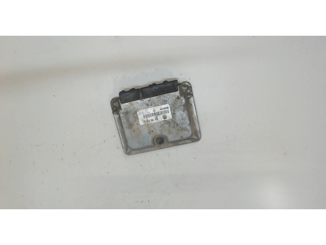 Блок управления двигателем  Skoda Octavia Tour 1996-2000     