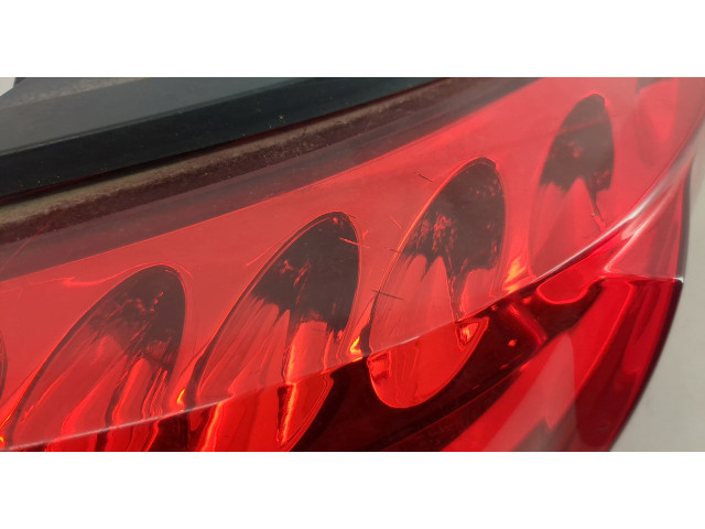 Задний фонарь