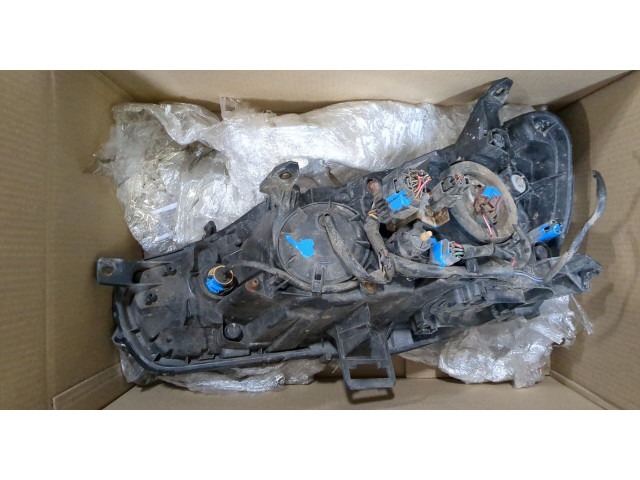 Фара передняя Mitsubishi Outlander XL 2006-2012 правая