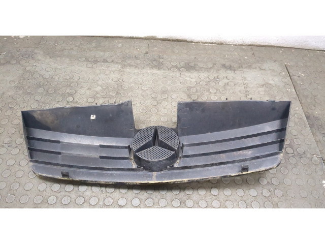 Решетка радиатора Mercedes Vaneo 2001-2005 A4148880060