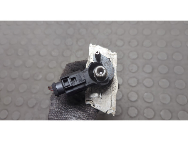 Форсунка топливная  Volkswagen Passat 6 2005-2010    03L130277, 0445116030     