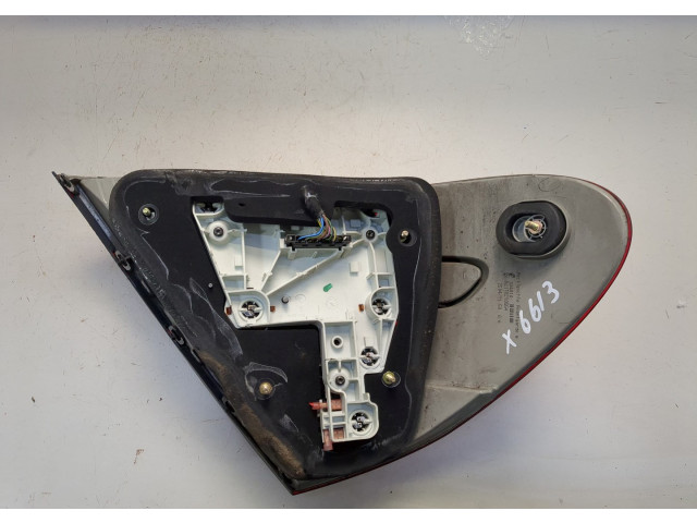 Задний фонарь          