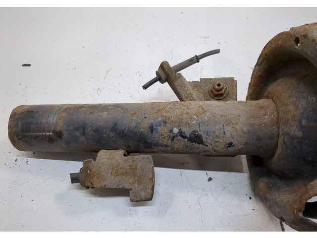 Стойка амортизатора Ford Focus 2 2008-2011