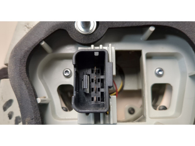 Задний фонарь          