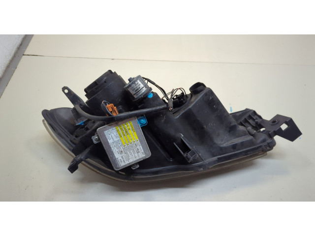 Фара передняя Mazda 3 (BK) 2003-2009 левая