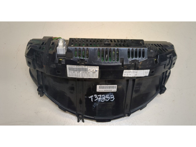 Панель приборов  Mercedes E W212 2009-2013       A2129002709, A2129001210     2.1  Дизель
