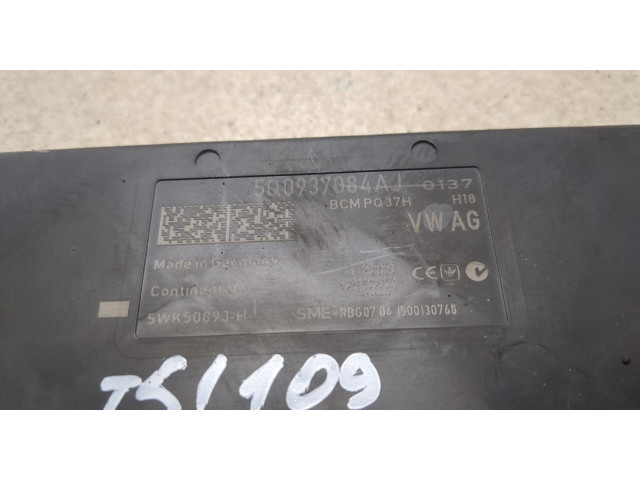 Блок комфорта  Skoda Octavia (A7) 2013-2017      5q0937084aj  