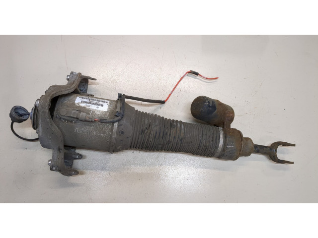 Стойка амортизатора  Volkswagen Phaeton 2002-2010 3D0616039T     