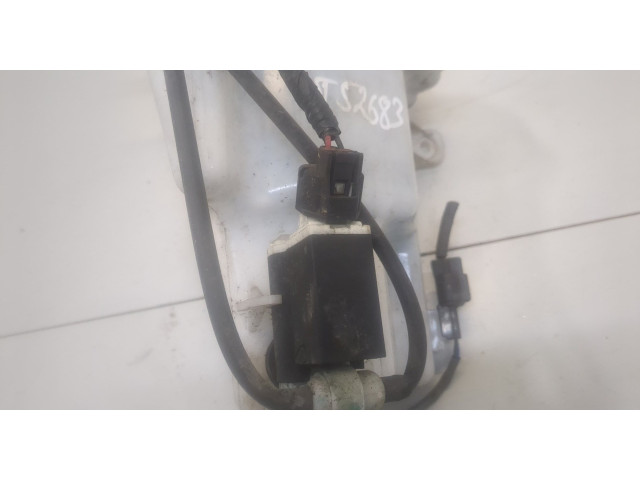 Бачок омывателя  KIA Ceed 2012-2018 98620A2000   