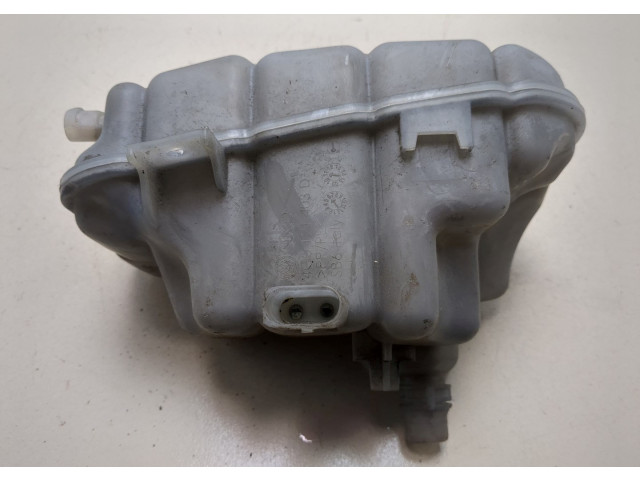 Бачок расширительный Audi A7 2010-2018 4G0121403AG