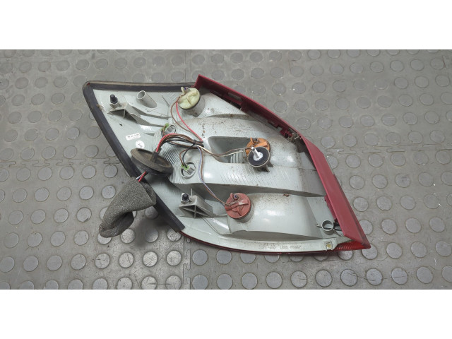 Задний фонарь          