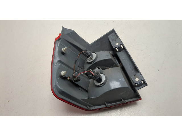 Задний фонарь          