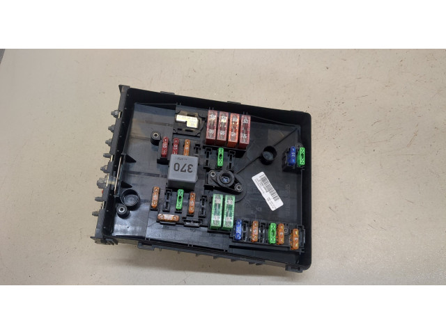 Блок предохранителей Skoda Octavia (A5) 2004-2008