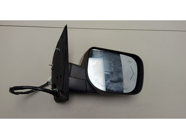 Зеркало боковое Infiniti QX56 2004-2010 правое