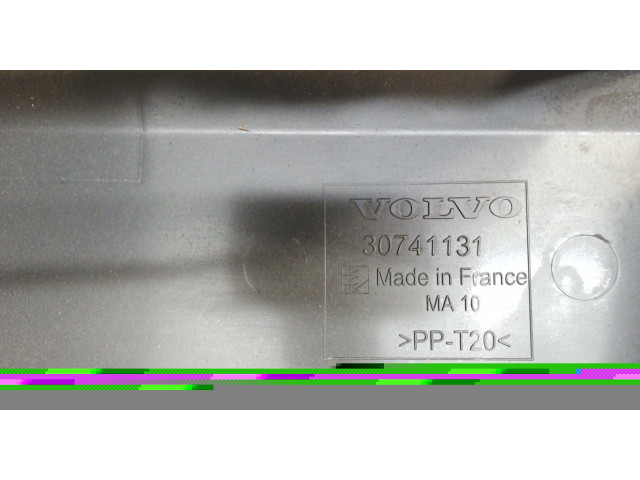 Крышка блока предохранителей  Volvo XC90 2002-2006      30741131    4.4