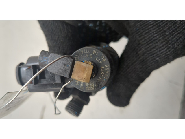 Форсунка топливная  Skoda SuperB 2008-2015    03L130277Q, 03L130855CX, 0445110369     